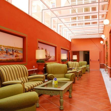Crisol Chiclana Hotell Chiclana de la Frontera Exteriör bild